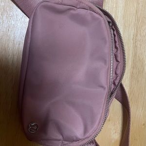 Lululemon belt bag